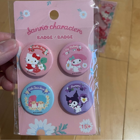 New sanrio pins and keychain bundle - Picture 2 of 5